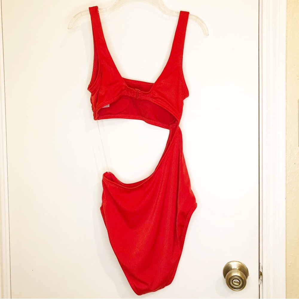 Kona Sol Red Cutout 1 Piece Ribbed Swimsuit - Picture 4 of 11